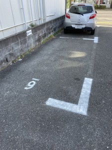 駐車場のライン引き作業